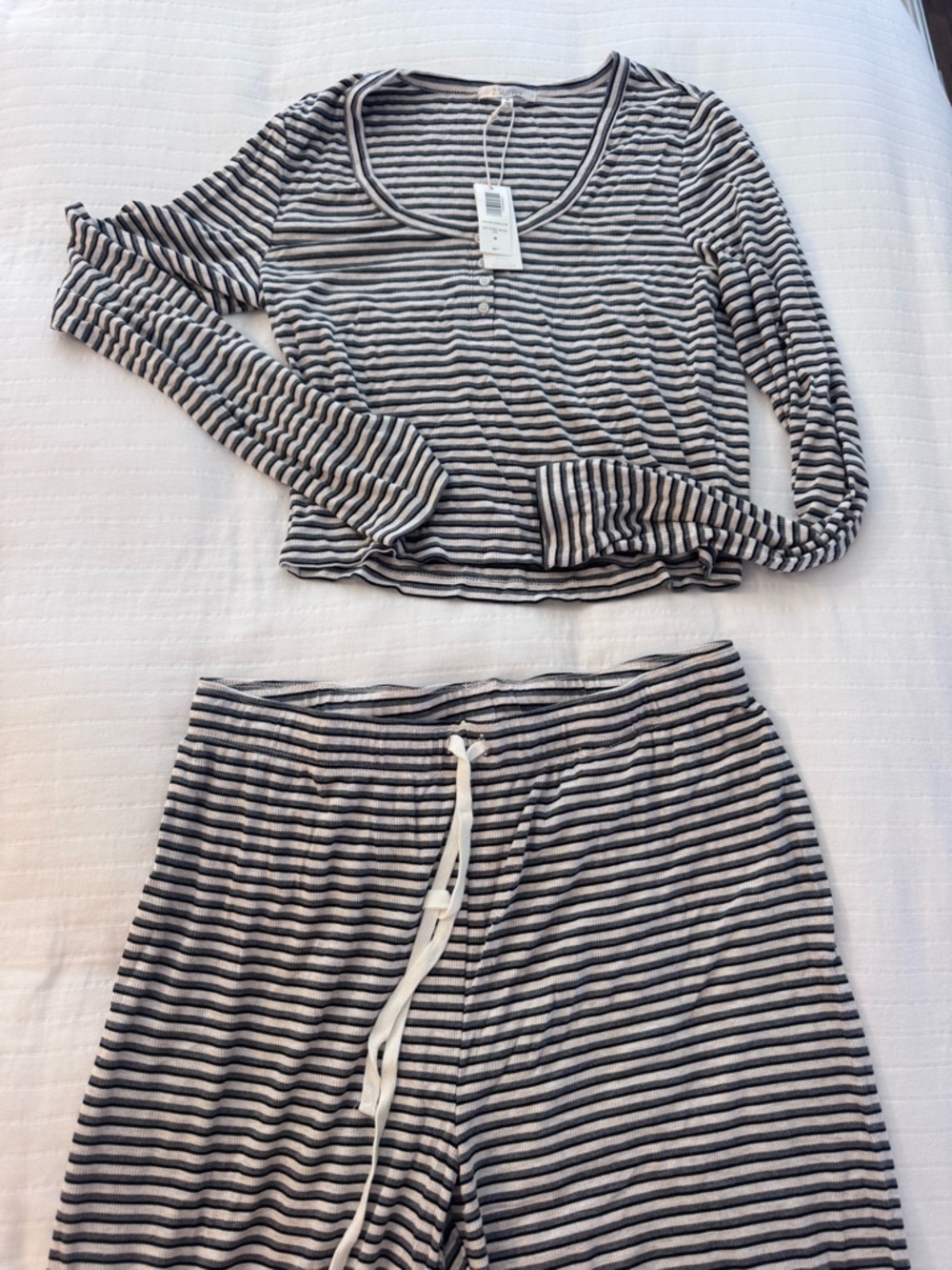 Z Supply PJ set - M top L Bottom